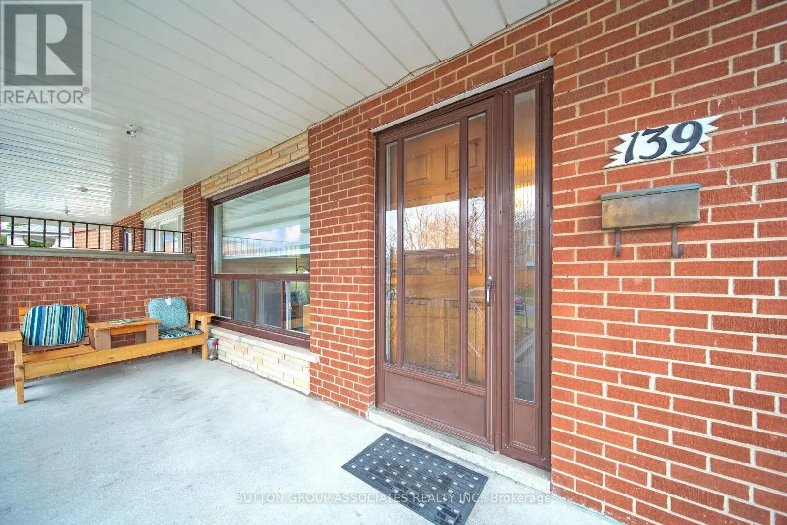139 GILTSPUR DRIVE
