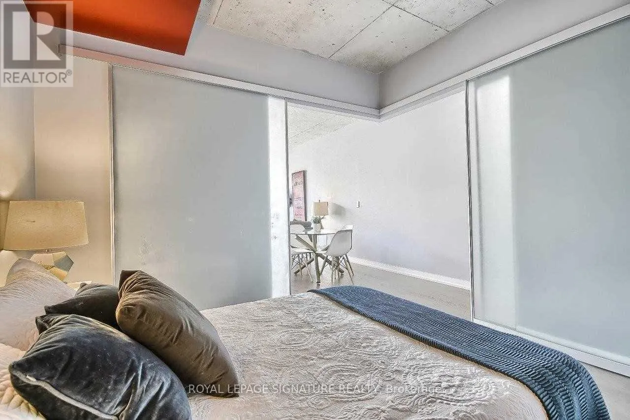 409 - 530 INDIAN GROVE