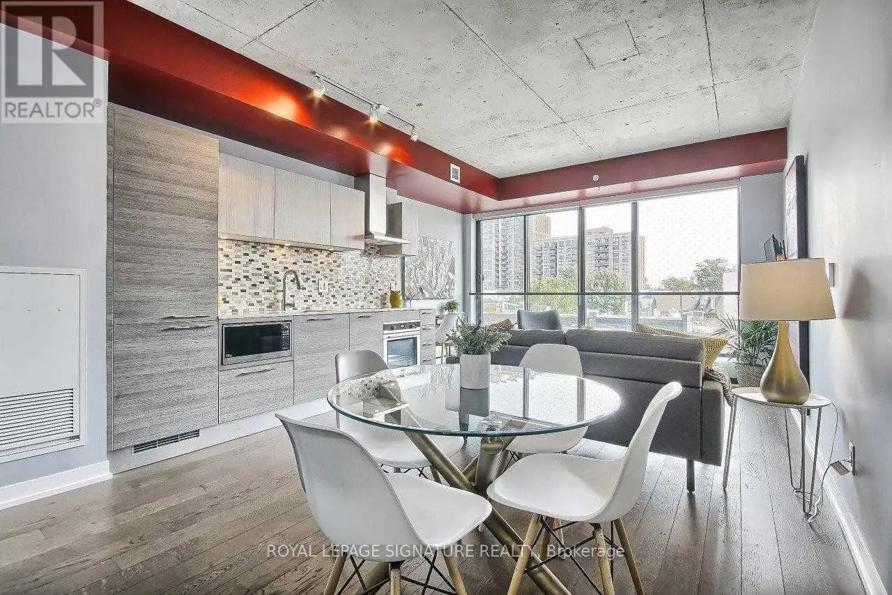 409 - 530 INDIAN GROVE