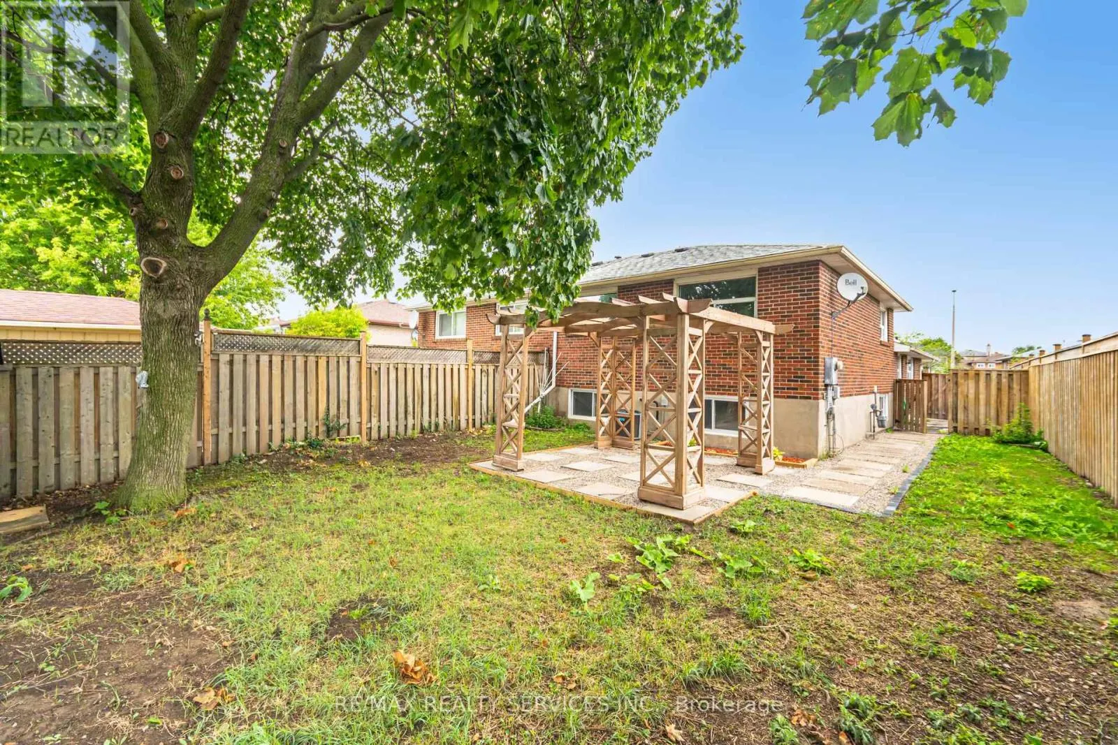 7386 NETHERWOOD ROAD