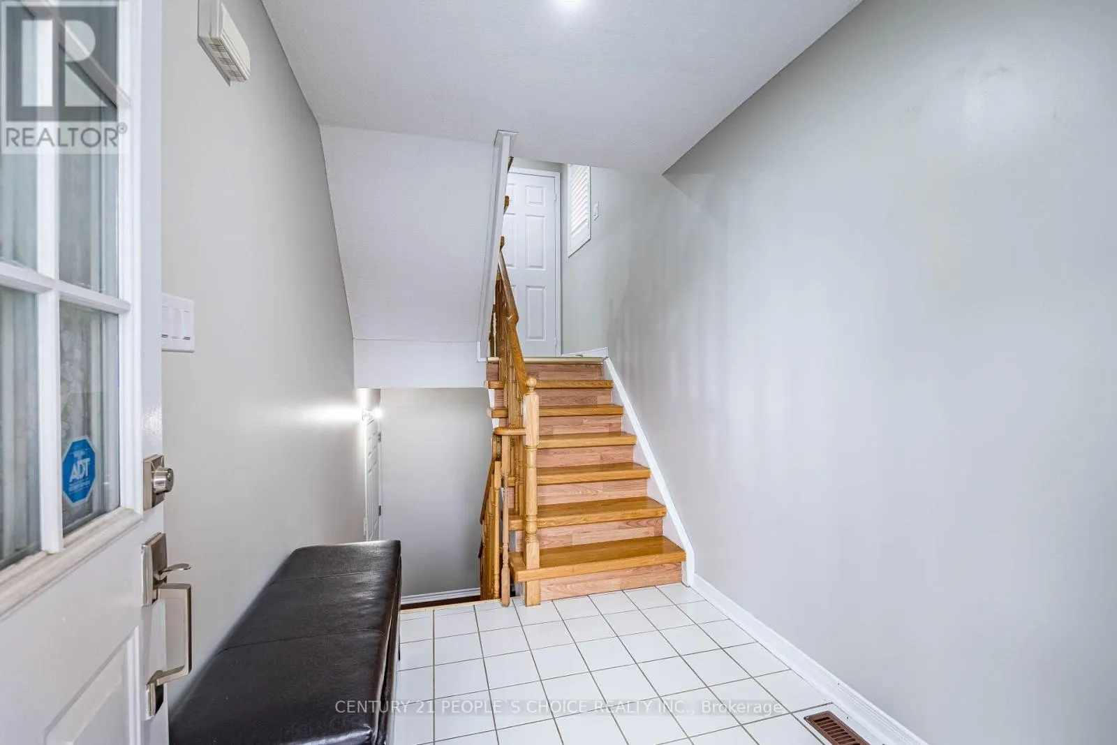 22 DOMENICO CRESCENT