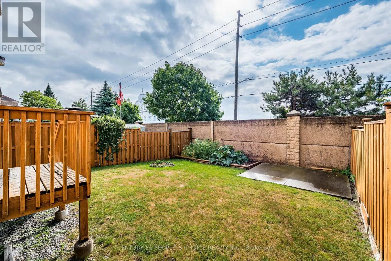 22 DOMENICO CRESCENT