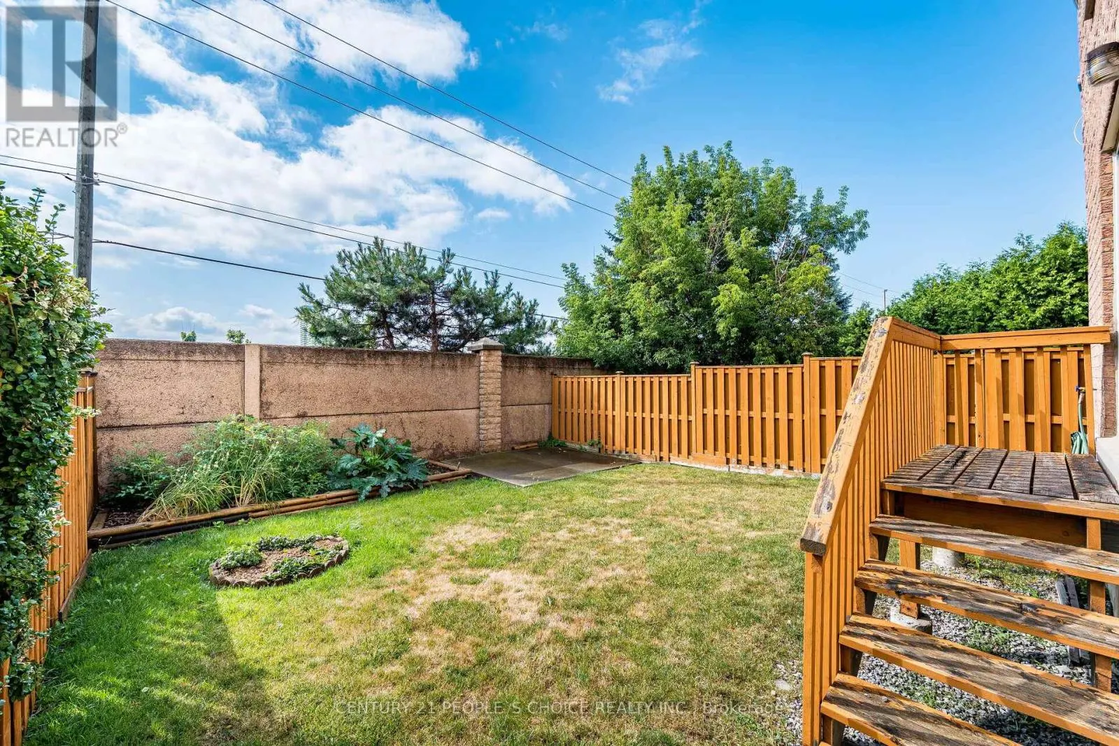 22 DOMENICO CRESCENT