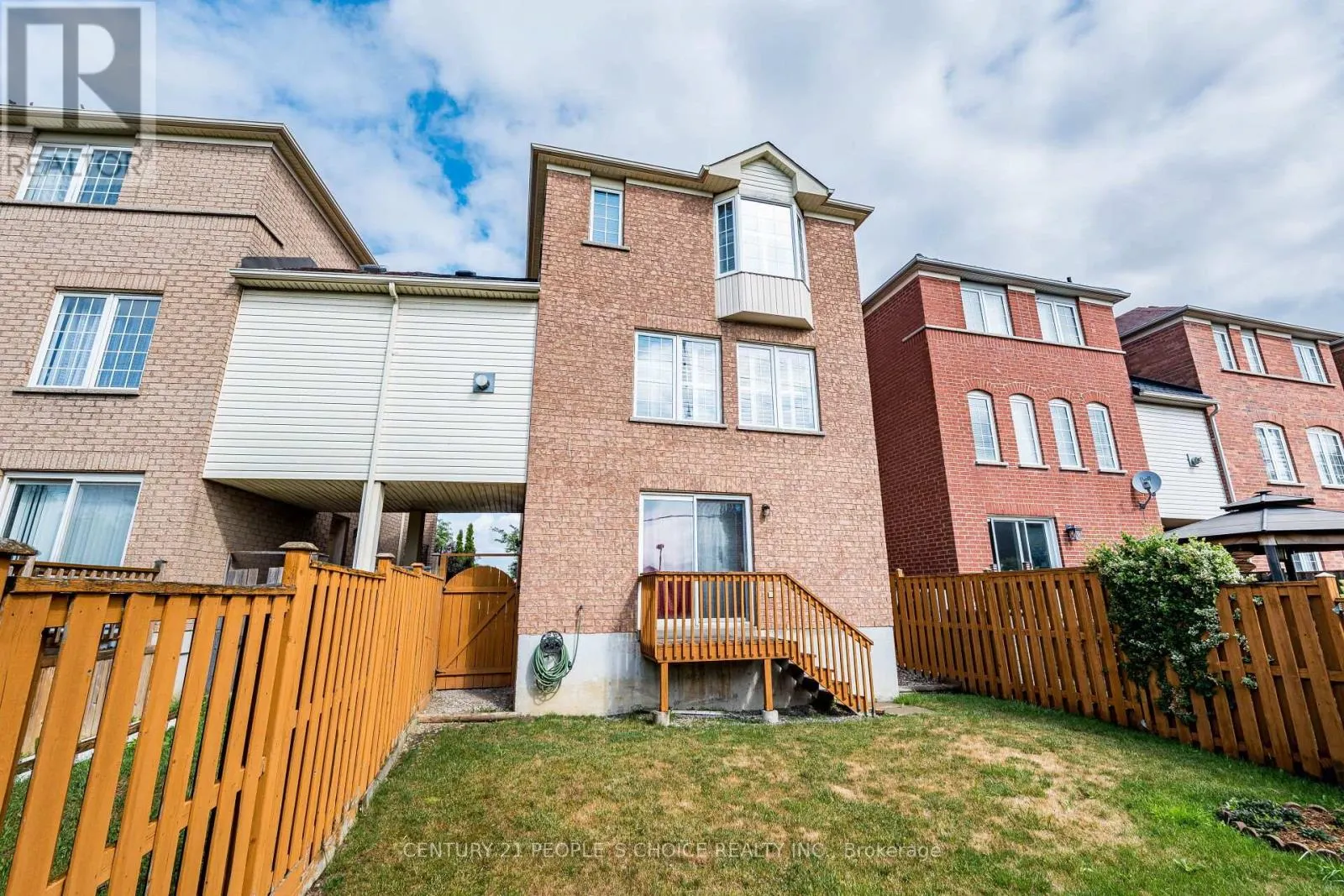 22 DOMENICO CRESCENT