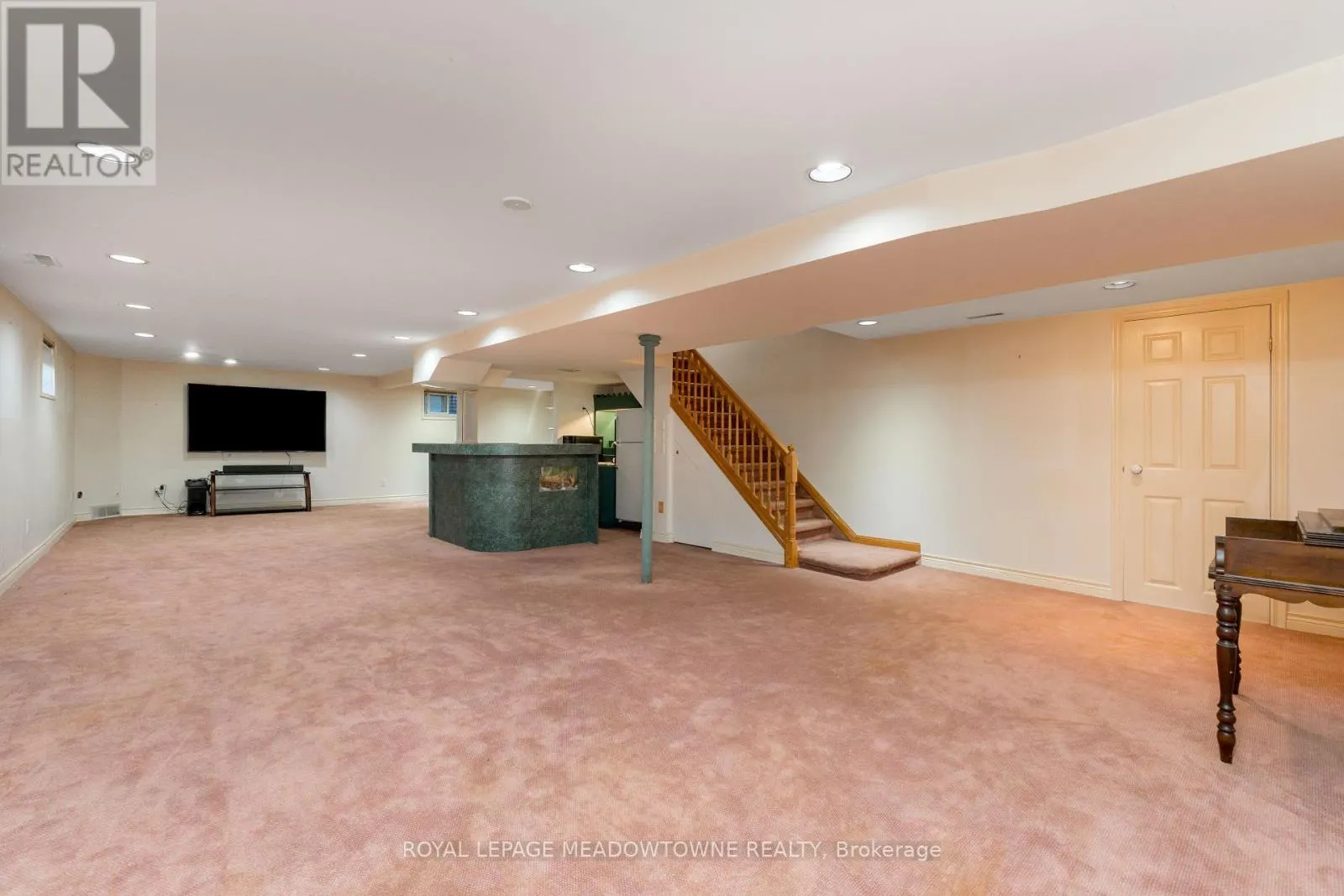 1628 WOODEDEN DRIVE