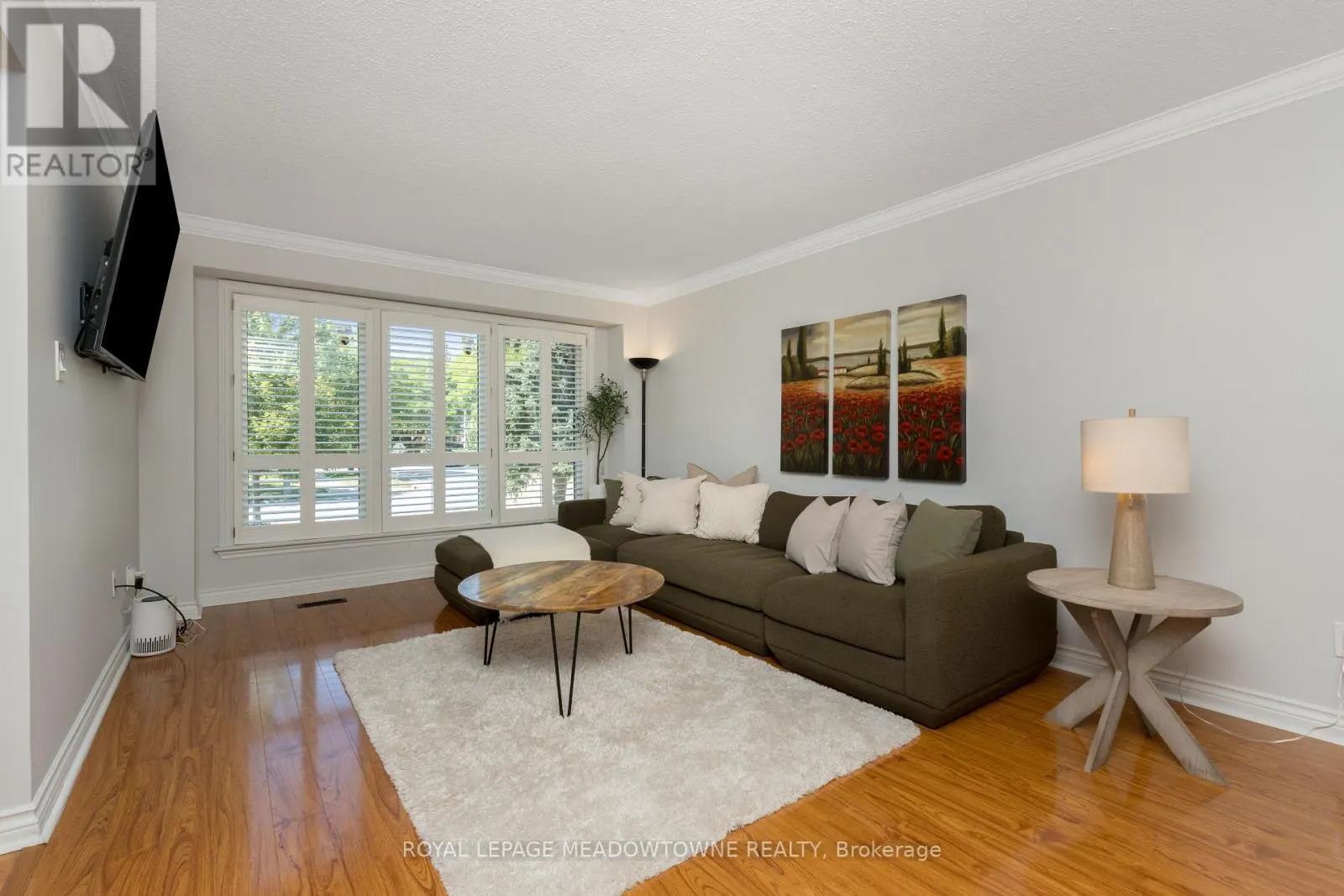 1628 WOODEDEN DRIVE