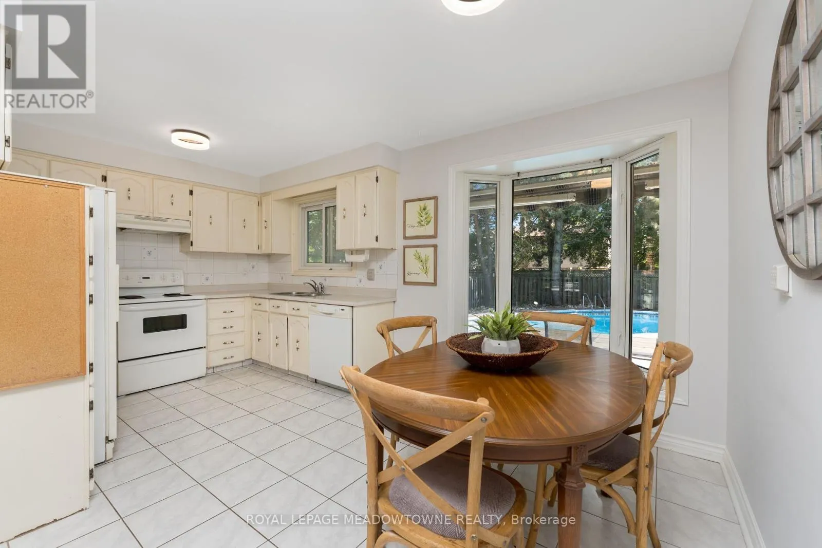 1628 WOODEDEN DRIVE