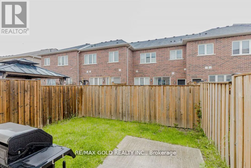 475 QUEEN MARY DRIVE