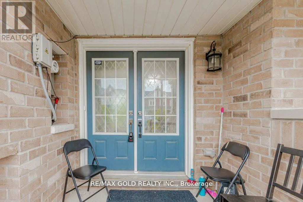 475 QUEEN MARY DRIVE