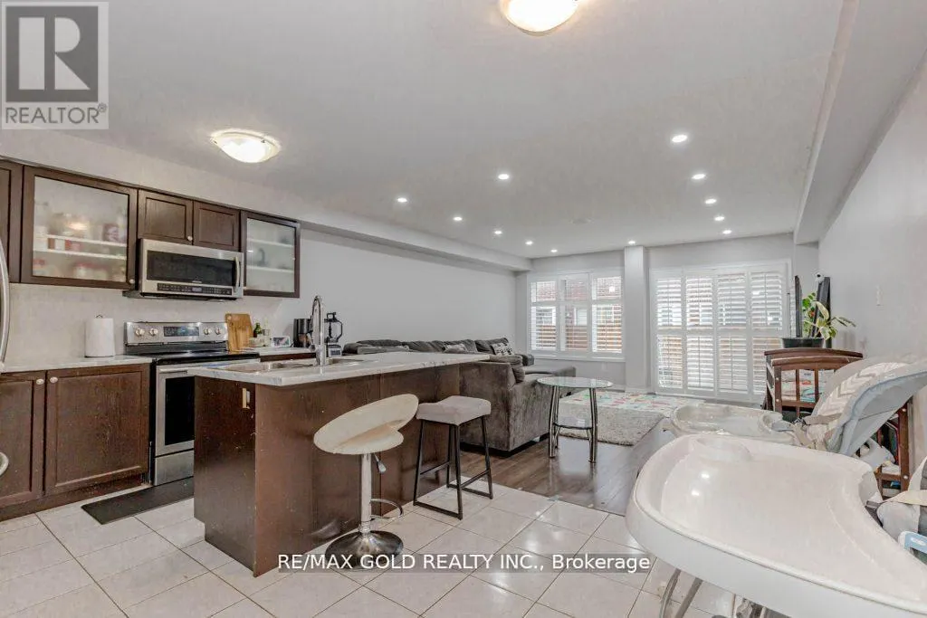 475 QUEEN MARY DRIVE