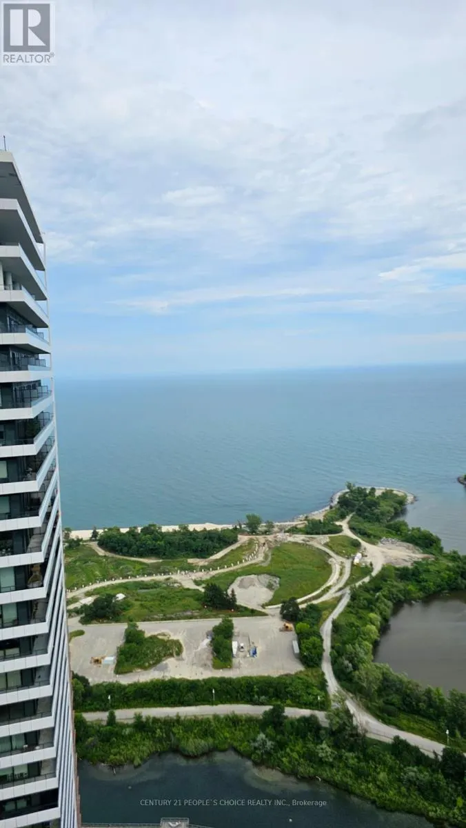 4714 - 30 SHORE BREEZE DRIVE
