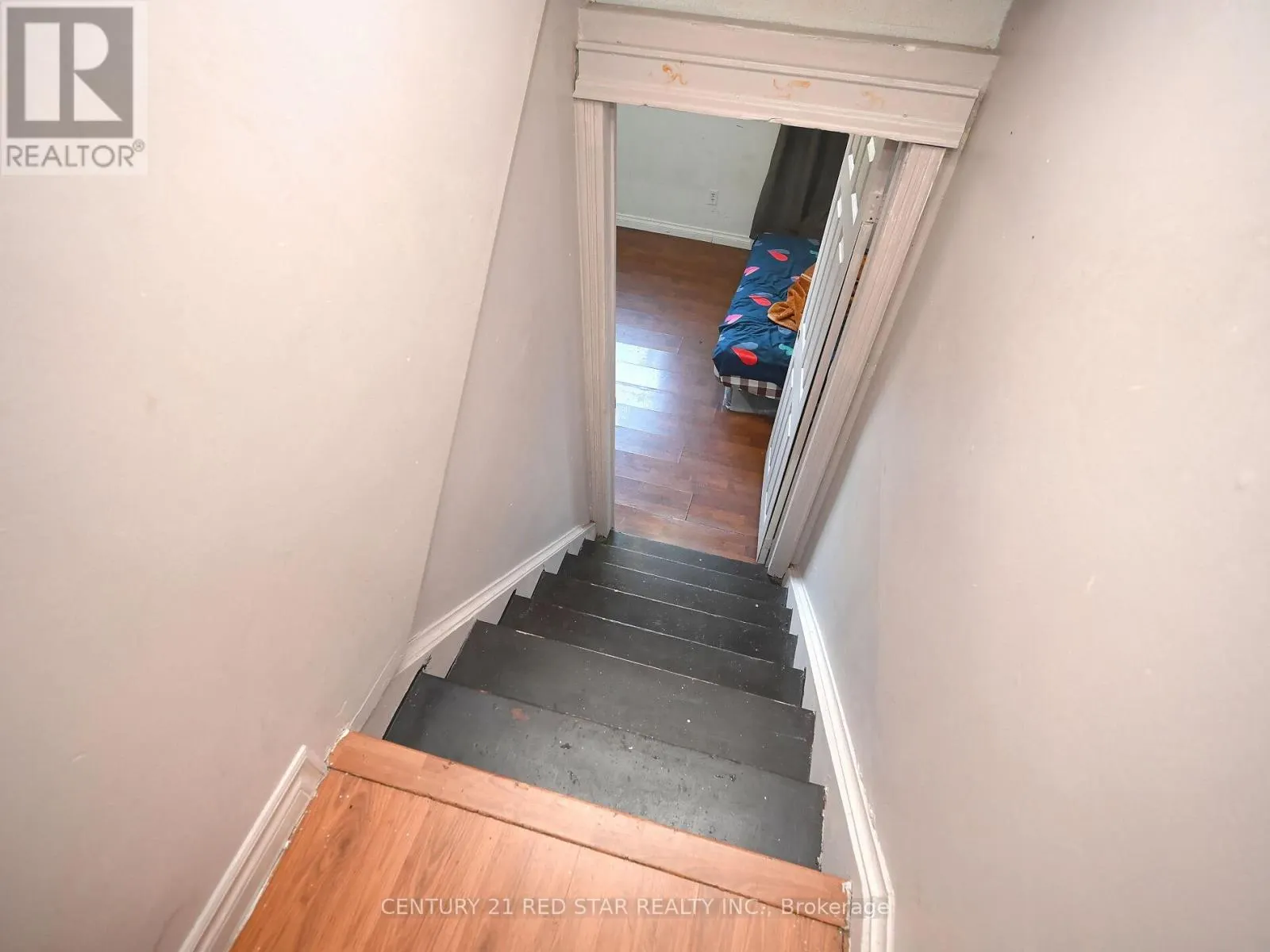433 HANSEN ROAD N