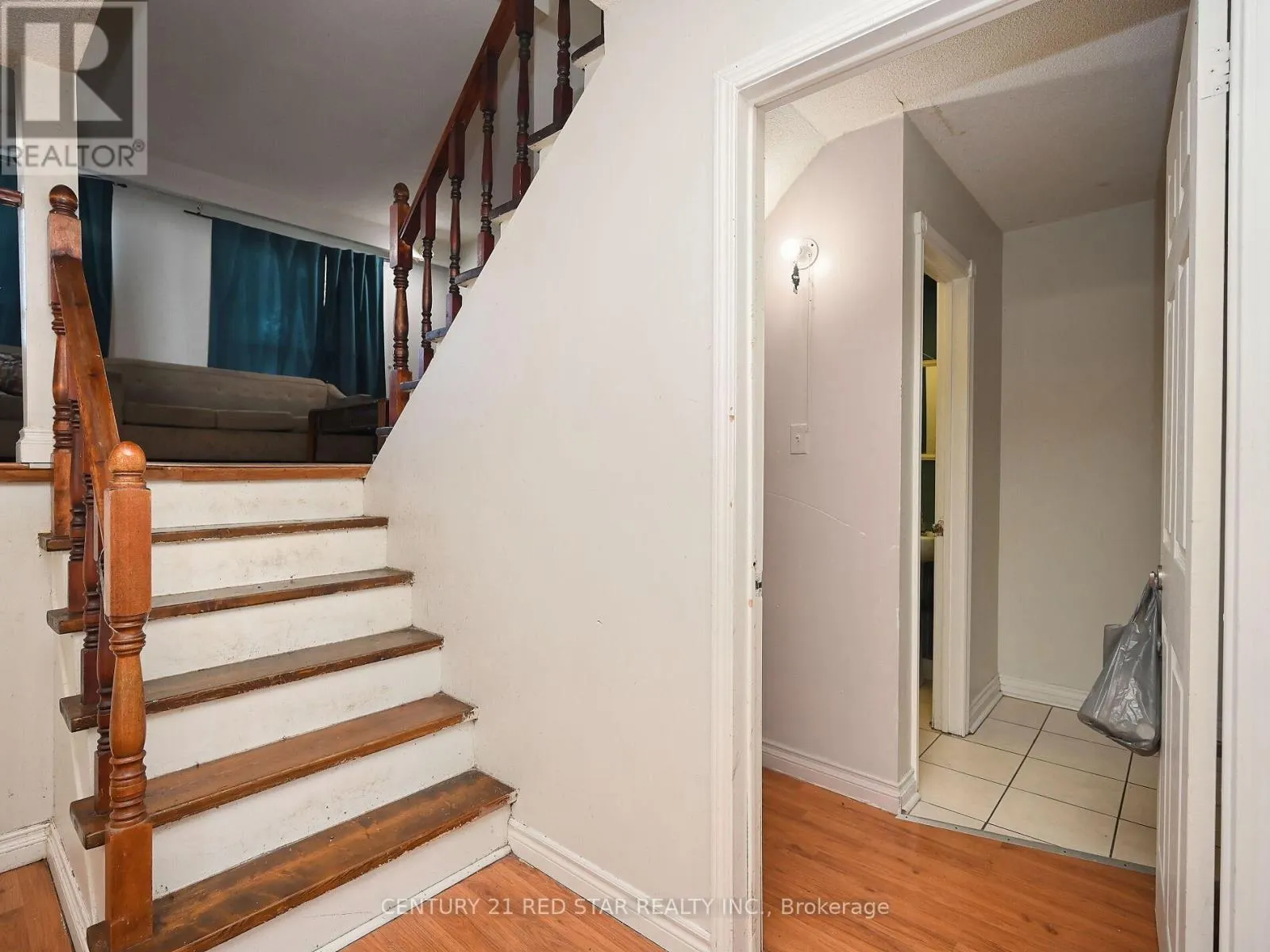433 HANSEN ROAD N