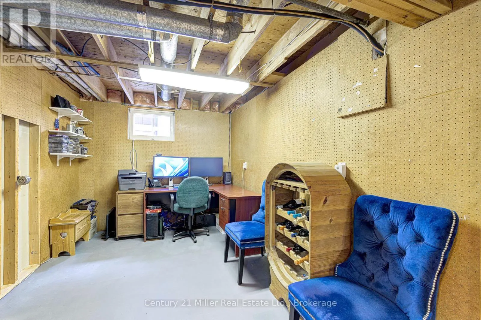1381 CHRISTINA COURT