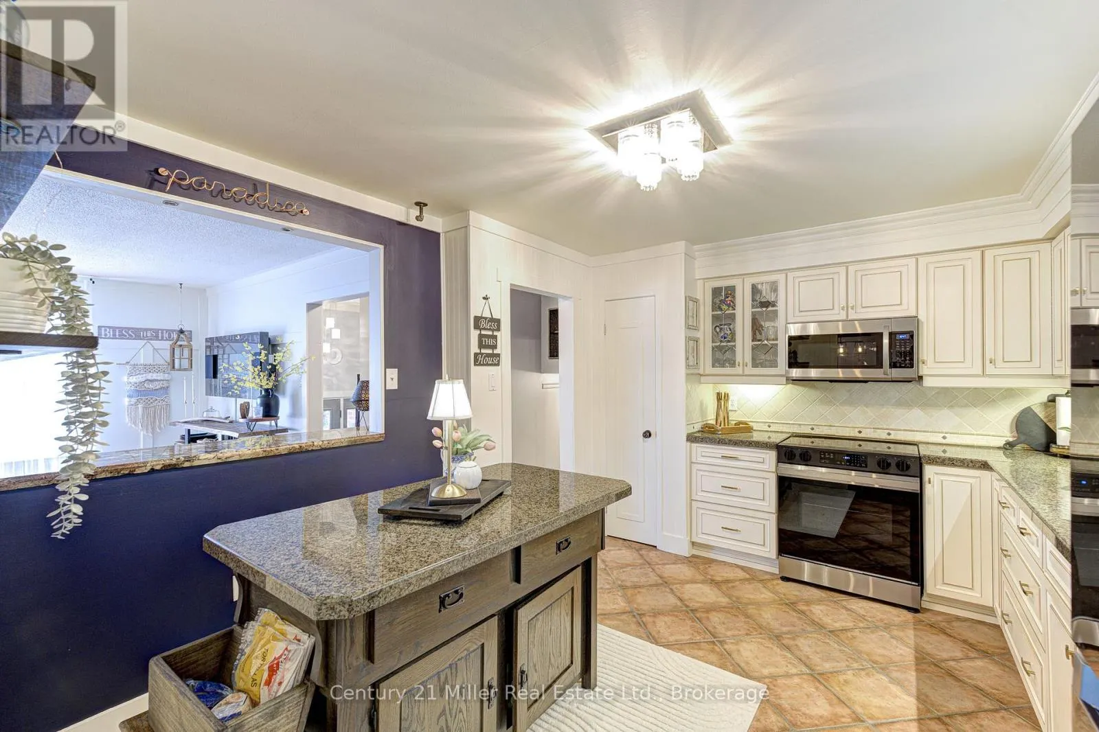 1381 CHRISTINA COURT