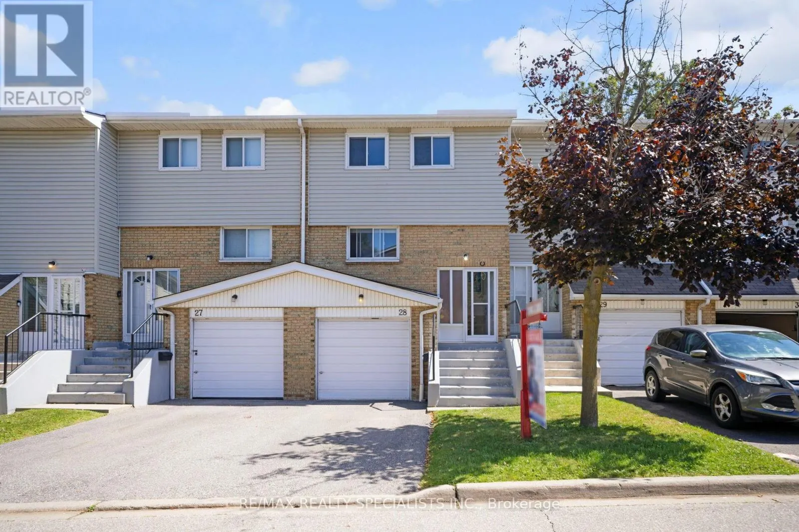 28 LINCOLN COURT