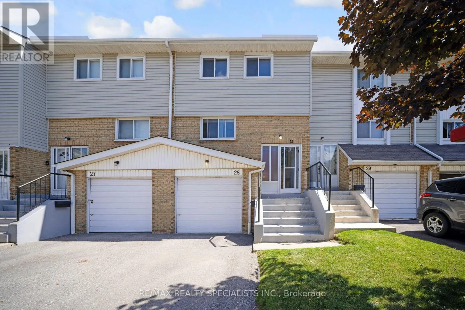 28 LINCOLN COURT