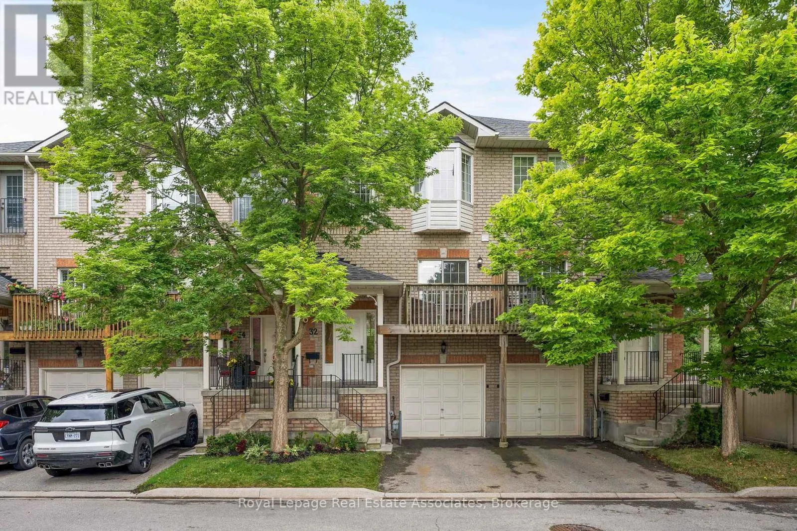 32 - 1130 CAWTHRA ROAD