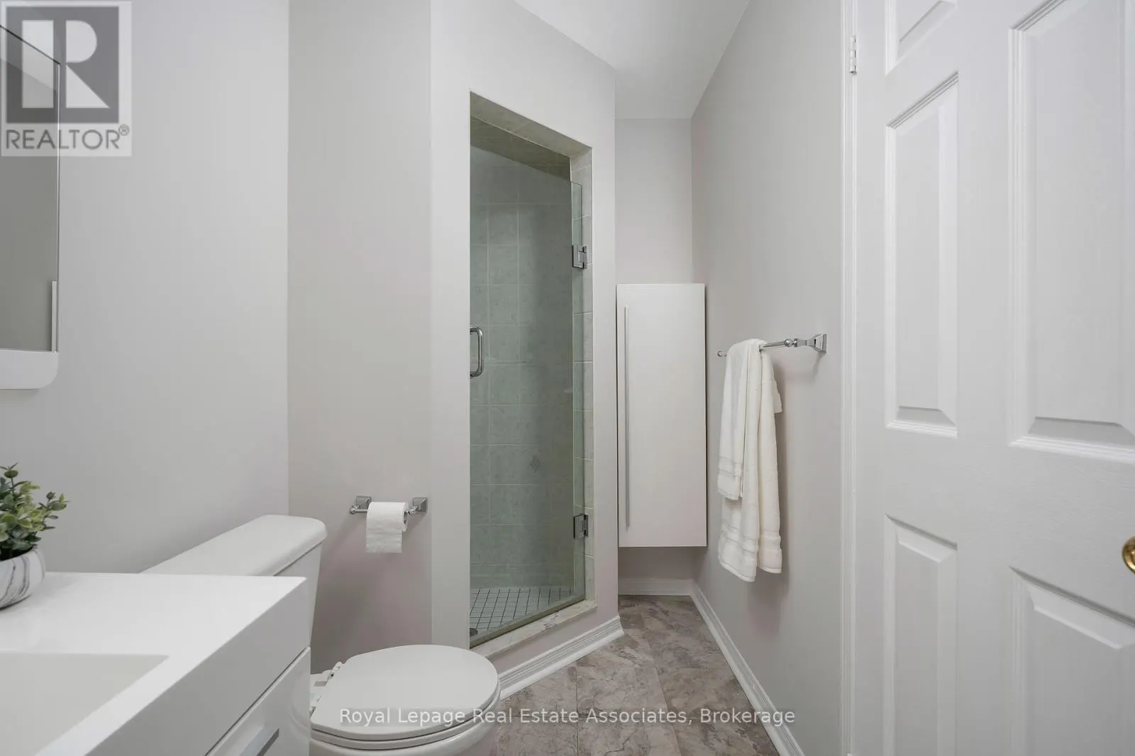 32 - 1130 CAWTHRA ROAD