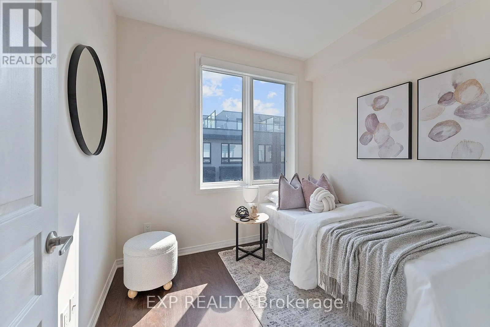 312 - 1110 BRIAR HILL AVENUE