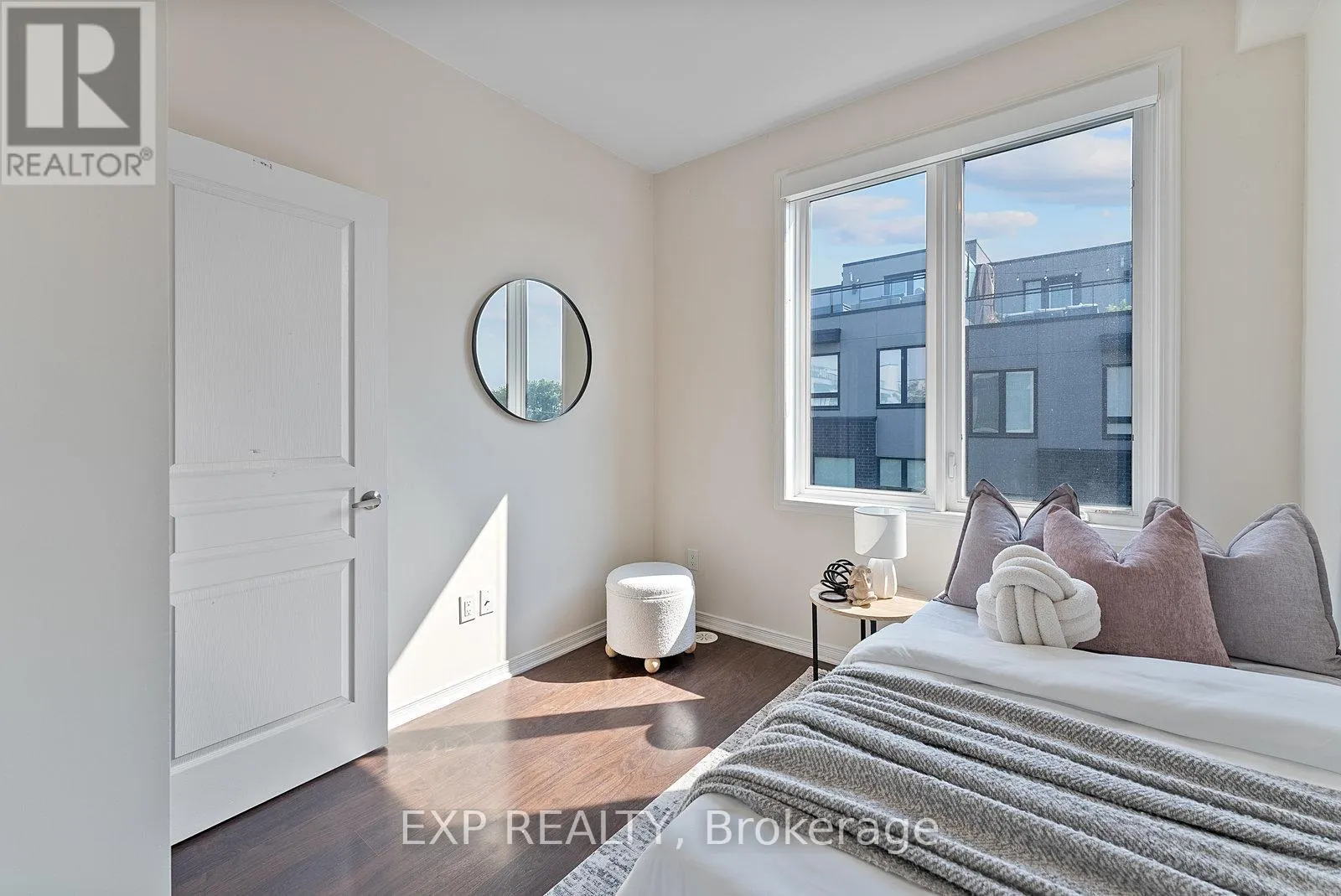 312 - 1110 BRIAR HILL AVENUE