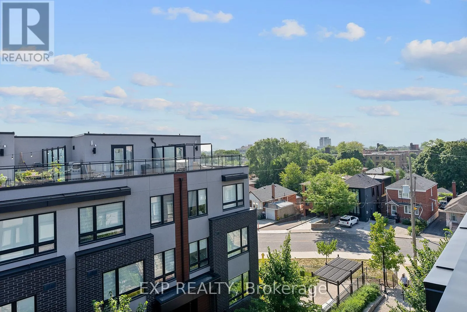 312 - 1110 BRIAR HILL AVENUE