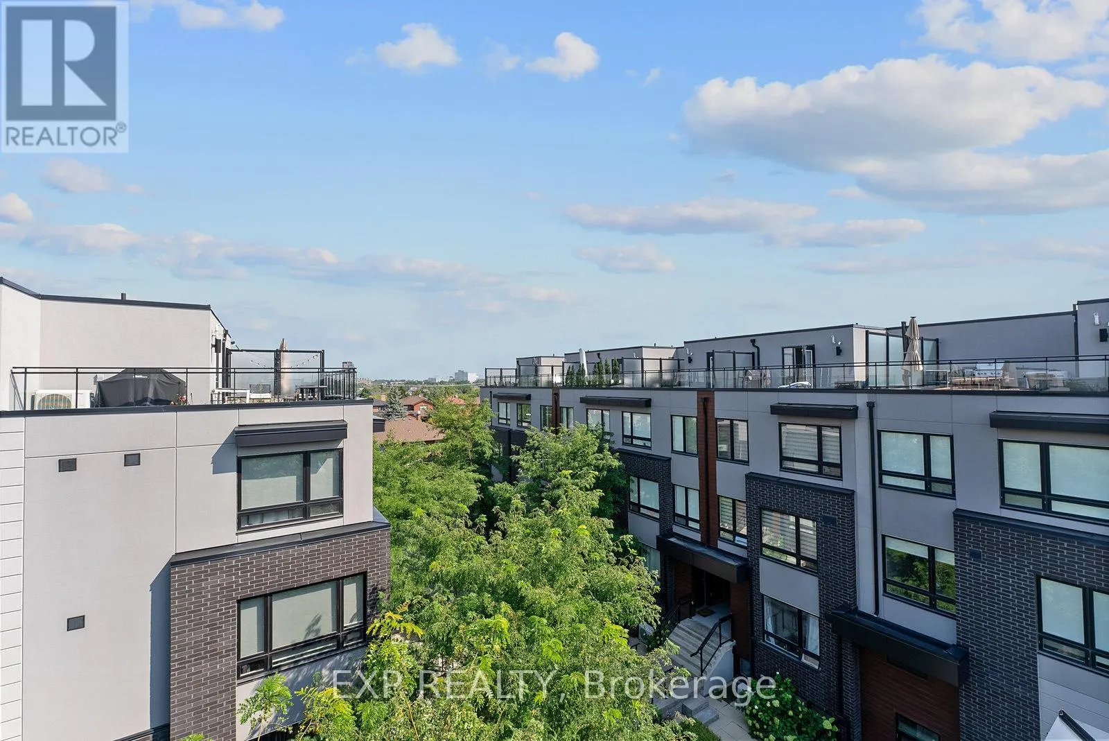 312 - 1110 BRIAR HILL AVENUE