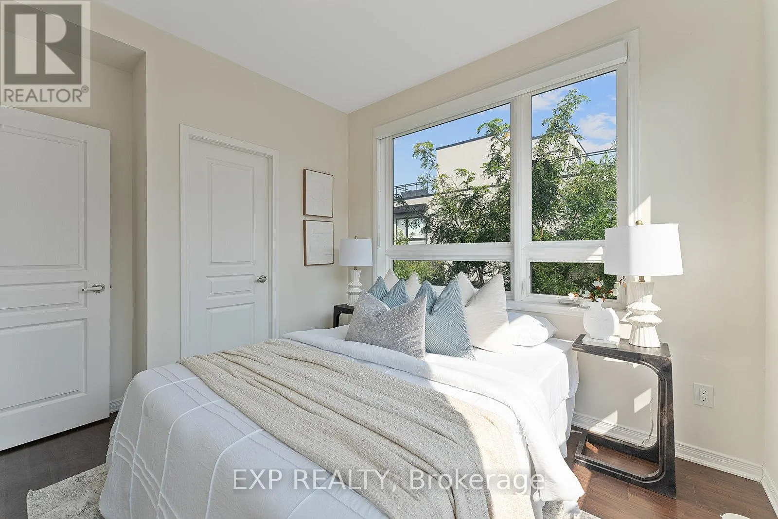 312 - 1110 BRIAR HILL AVENUE