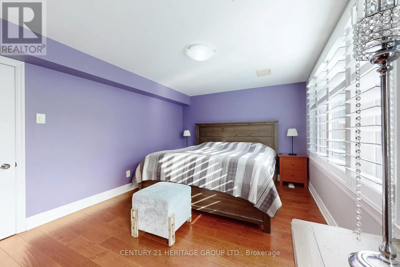 16 MARBLEHEAD ROAD