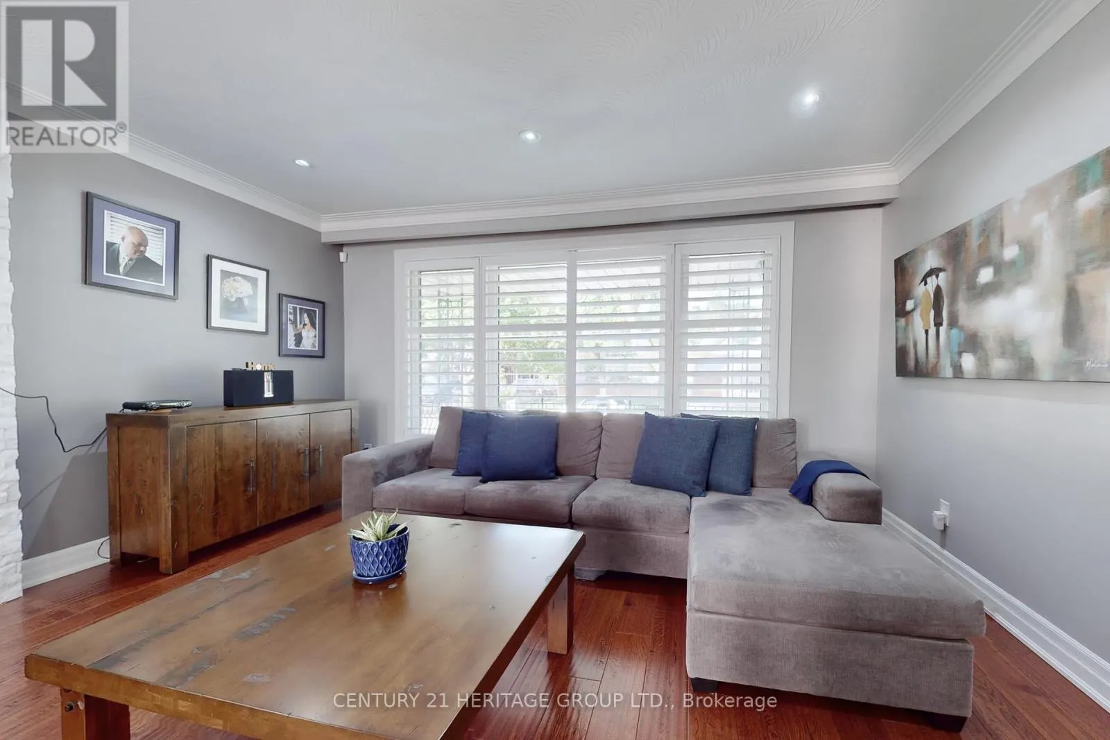 16 MARBLEHEAD ROAD