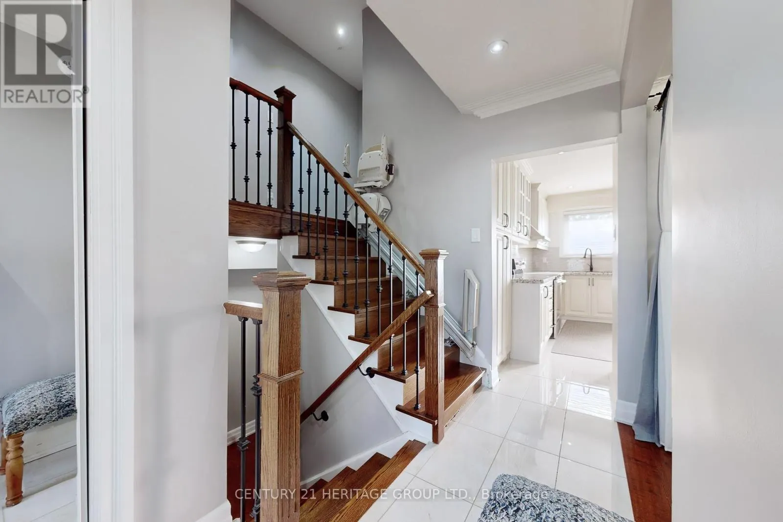 16 MARBLEHEAD ROAD