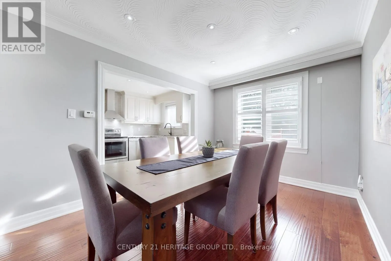 16 MARBLEHEAD ROAD