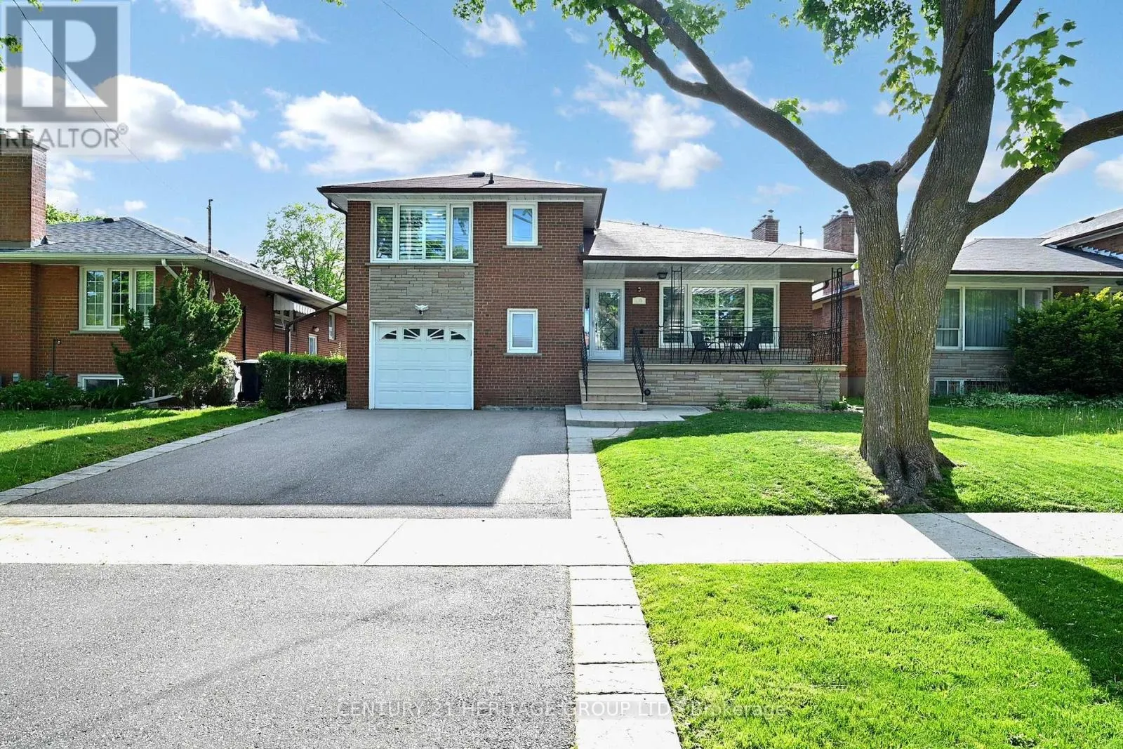 16 MARBLEHEAD ROAD