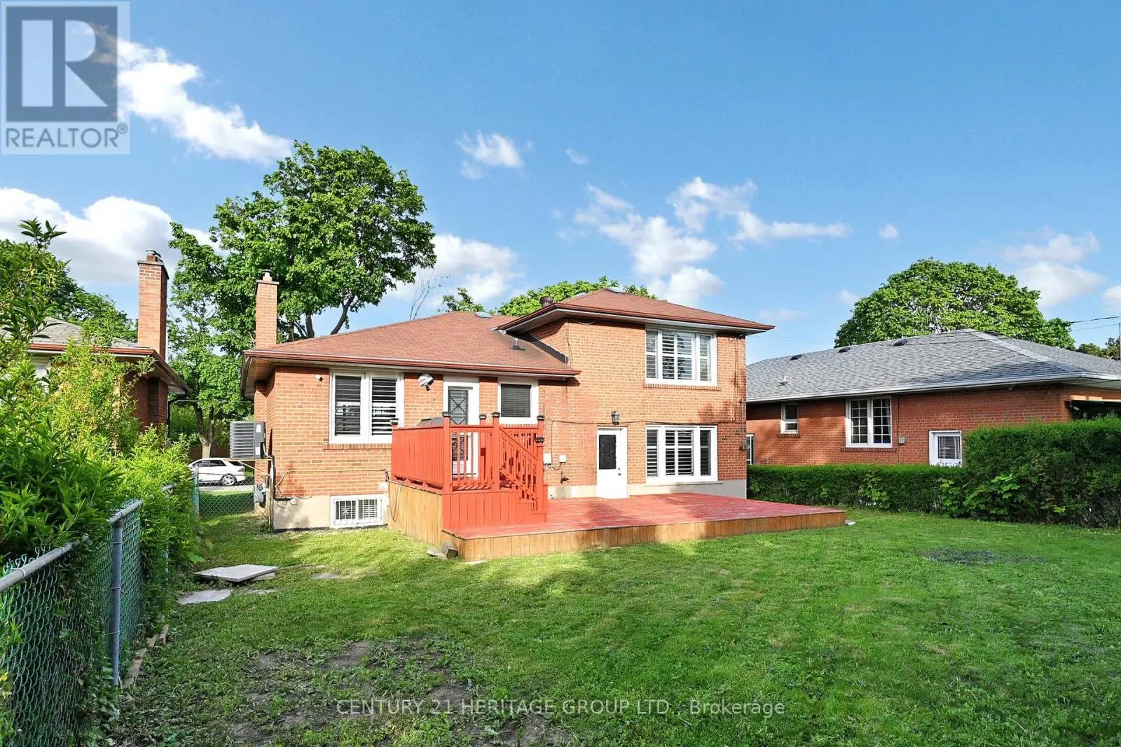 16 MARBLEHEAD ROAD