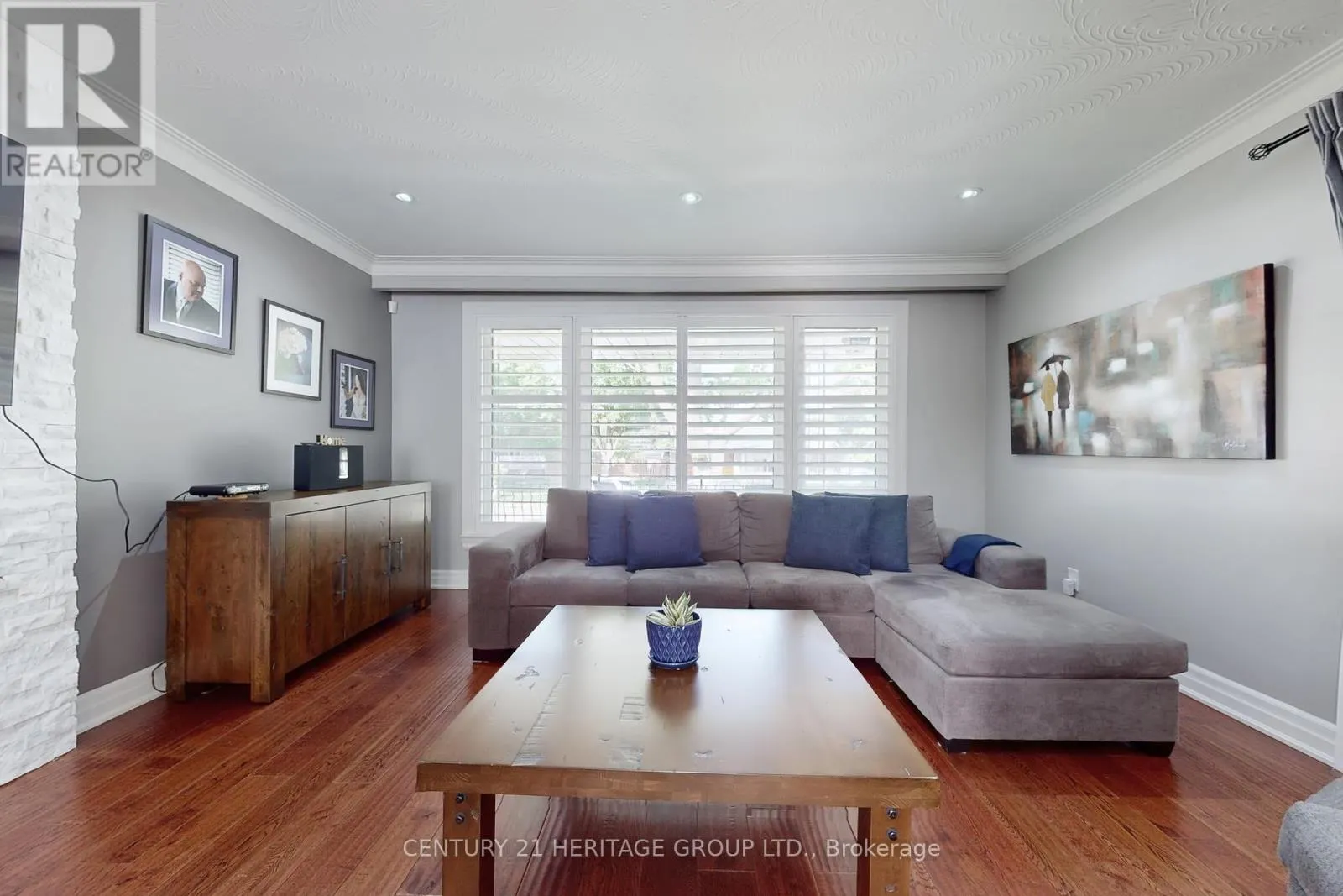 16 MARBLEHEAD ROAD