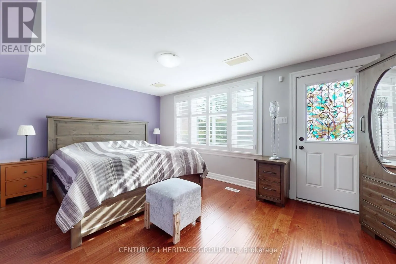 16 MARBLEHEAD ROAD