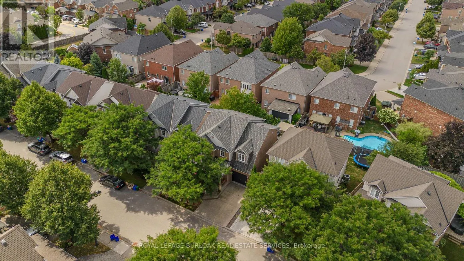 2214 KENNETH CRESCENT