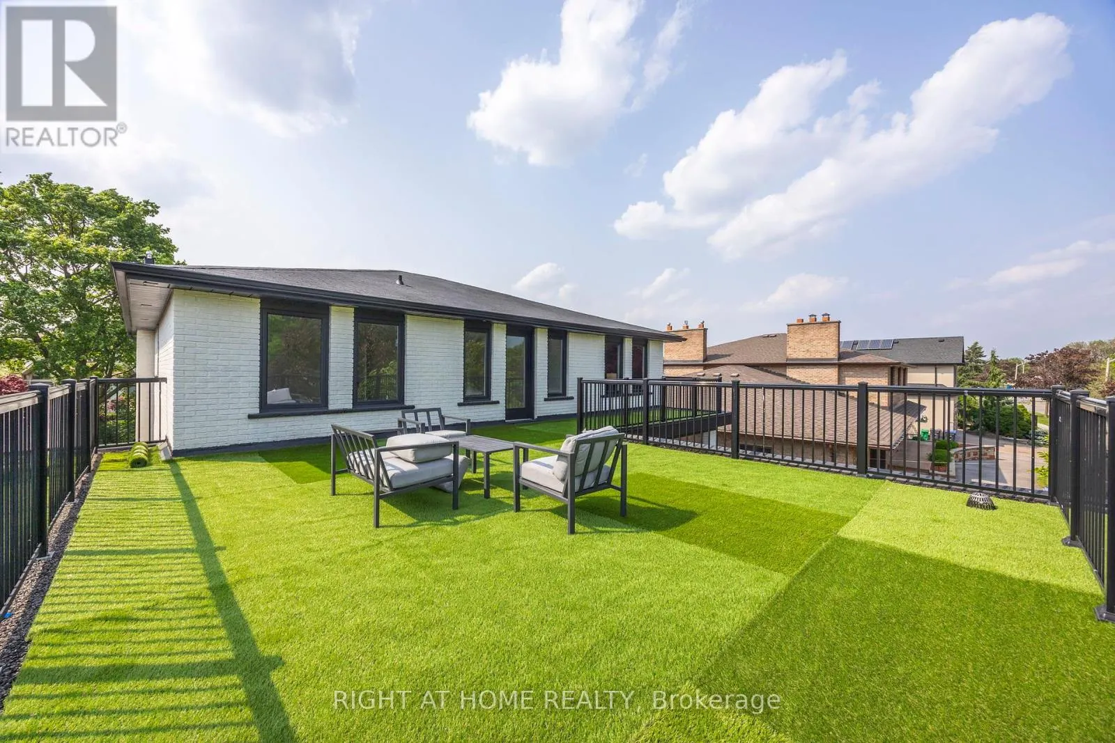 3049 GOLDEN ORCHARD DRIVE