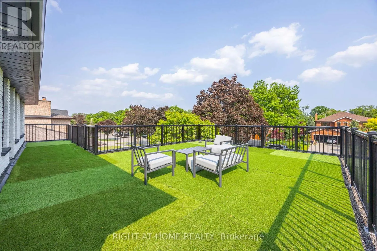 3049 GOLDEN ORCHARD DRIVE