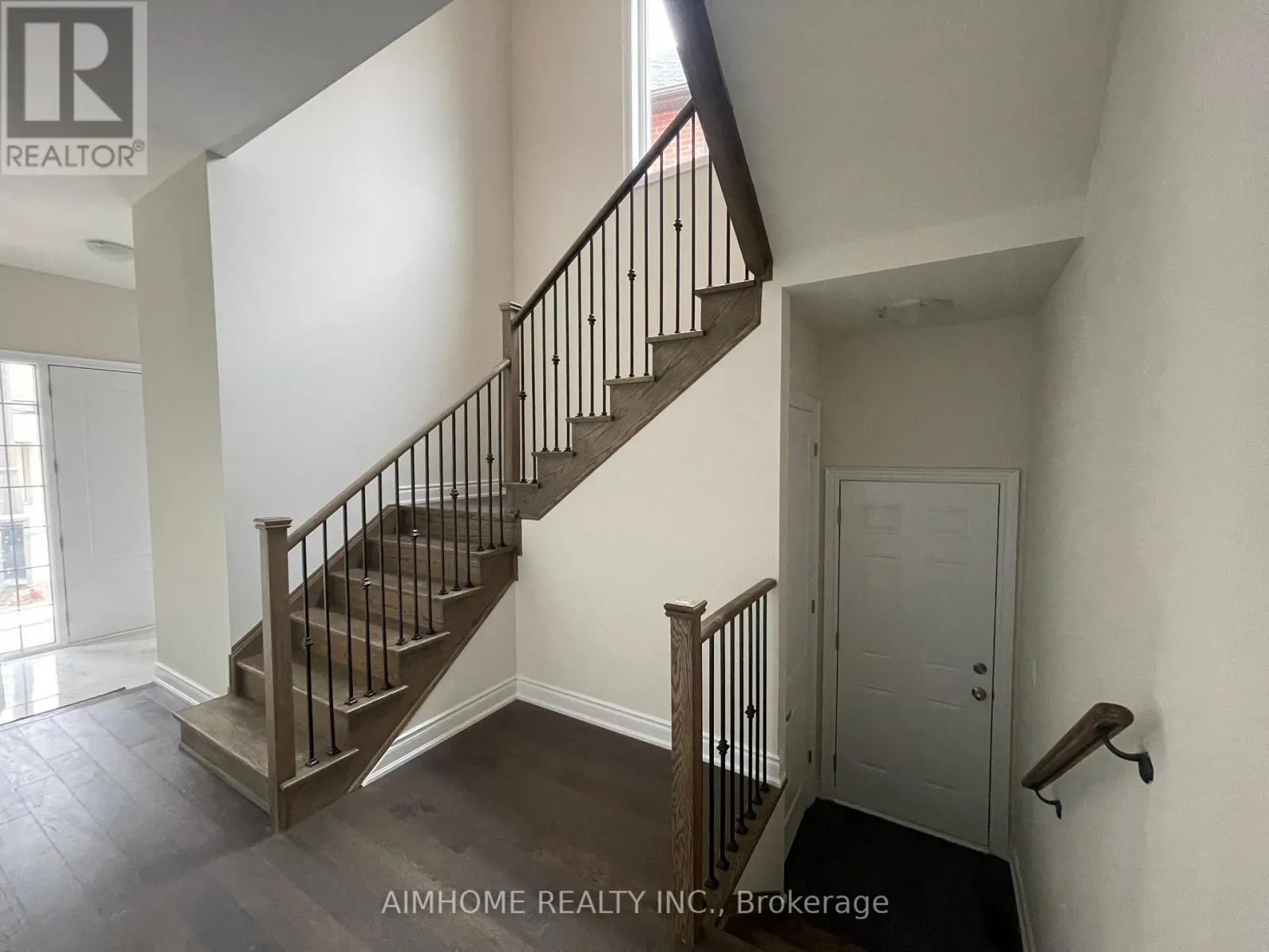 3453 MOSLEY GATE S