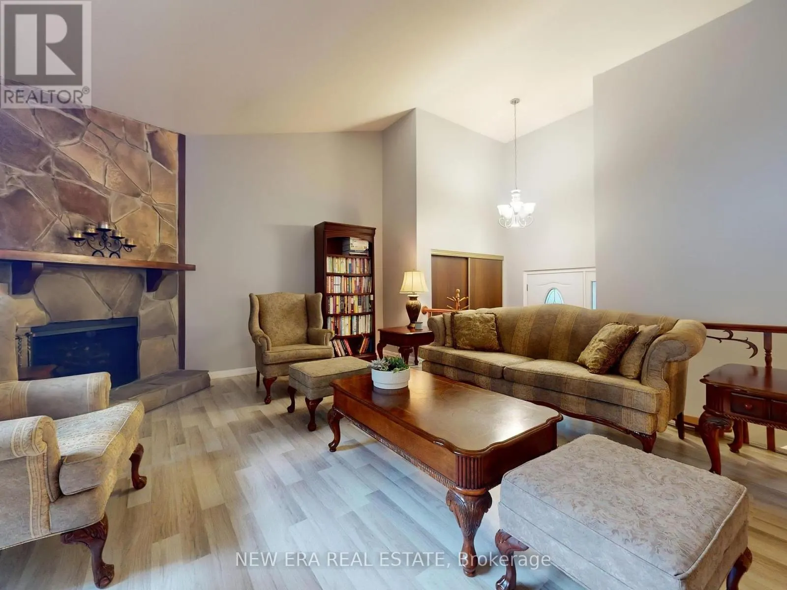 2669 INLAKE COURT