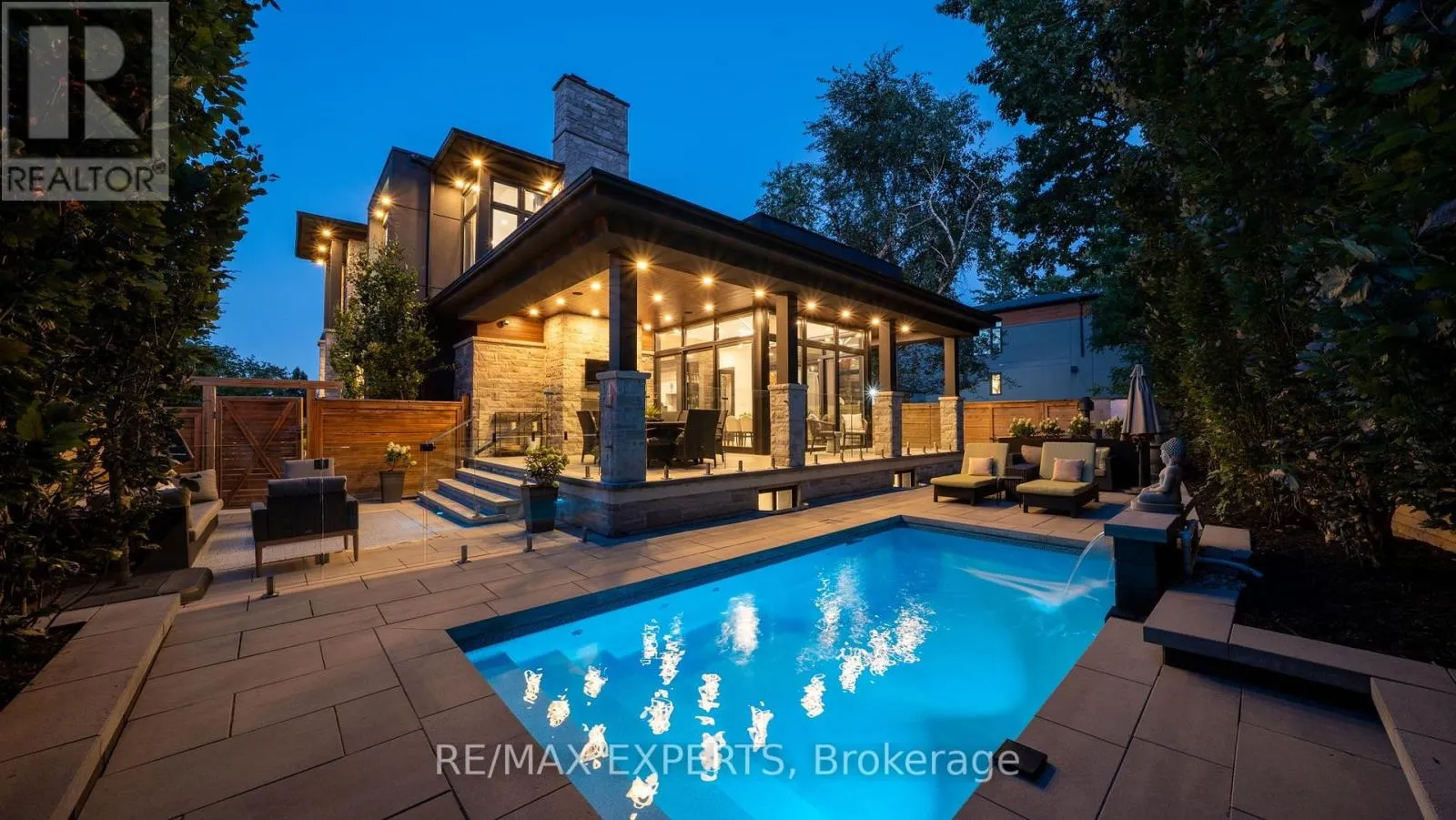 7 WOODVALLEY DRIVE