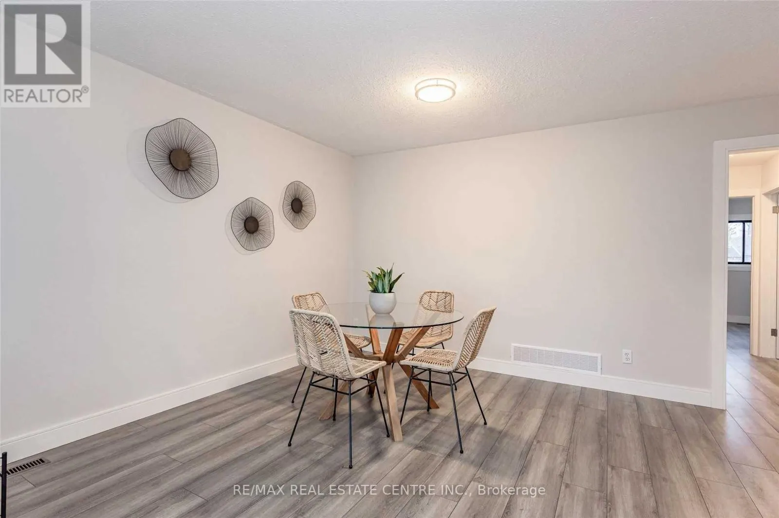 2896 ARVIDA CIRCLE