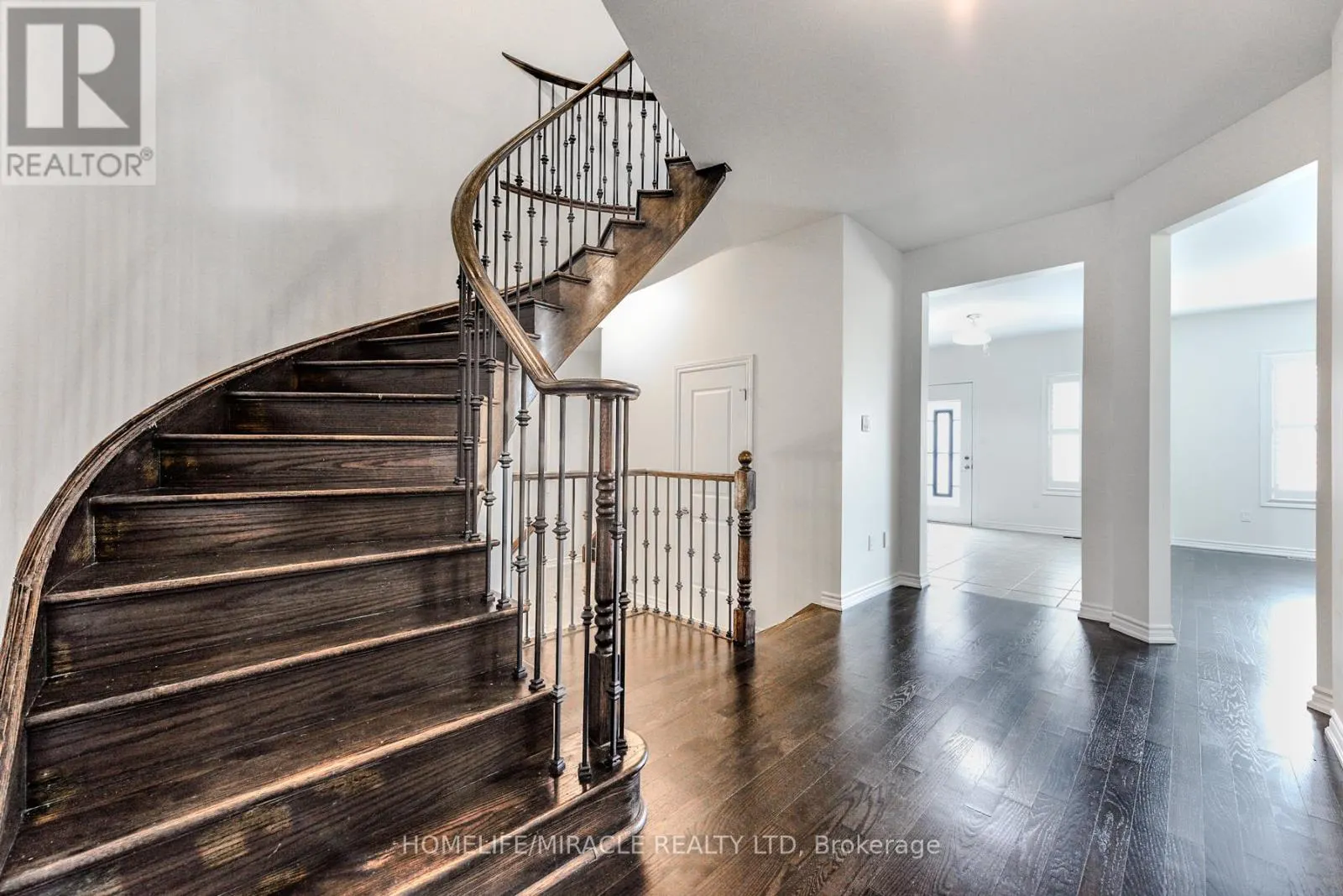 61 BUCKSAW STREET