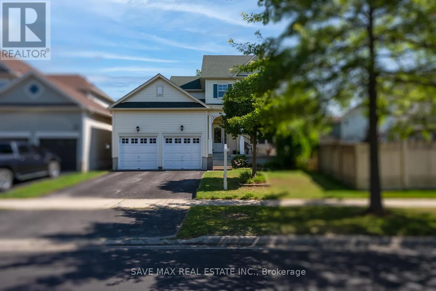 39 HURST STREET