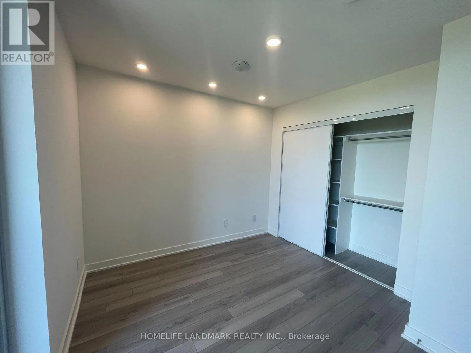 603 - 3079 TRAFALGAR ROAD