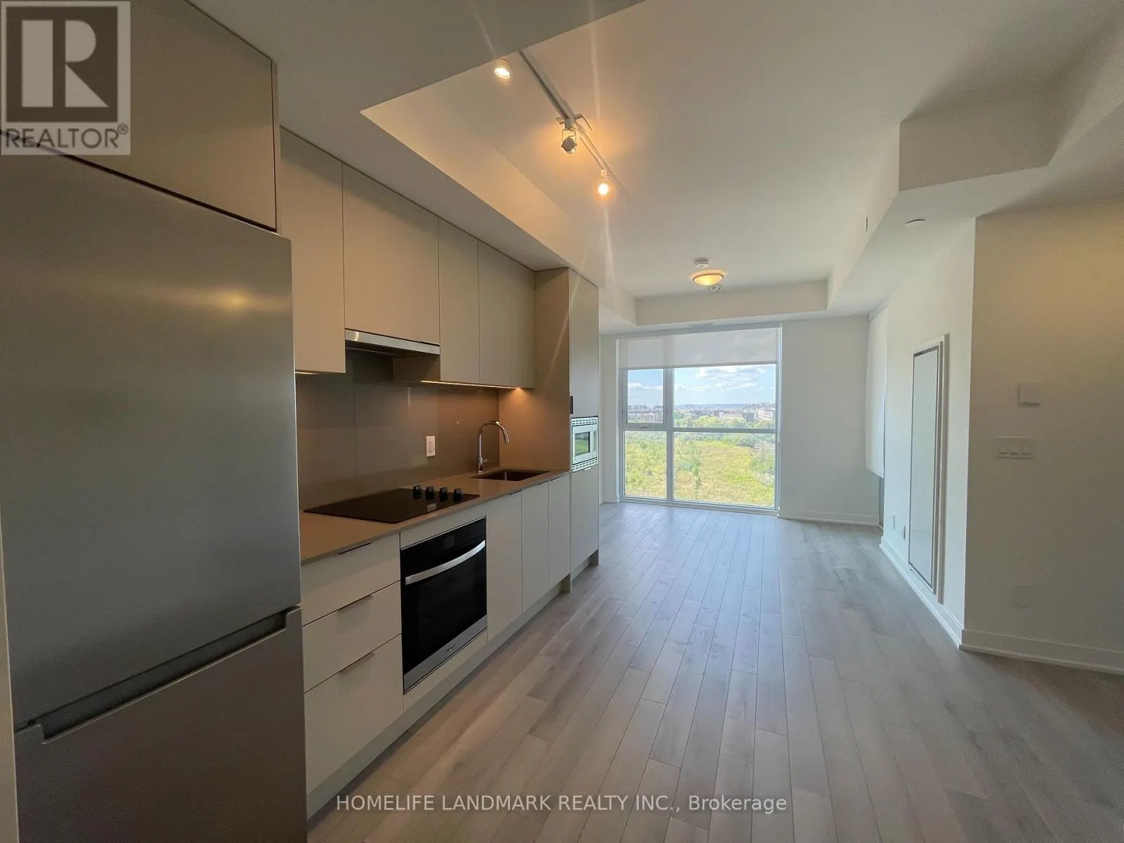 603 - 3079 TRAFALGAR ROAD