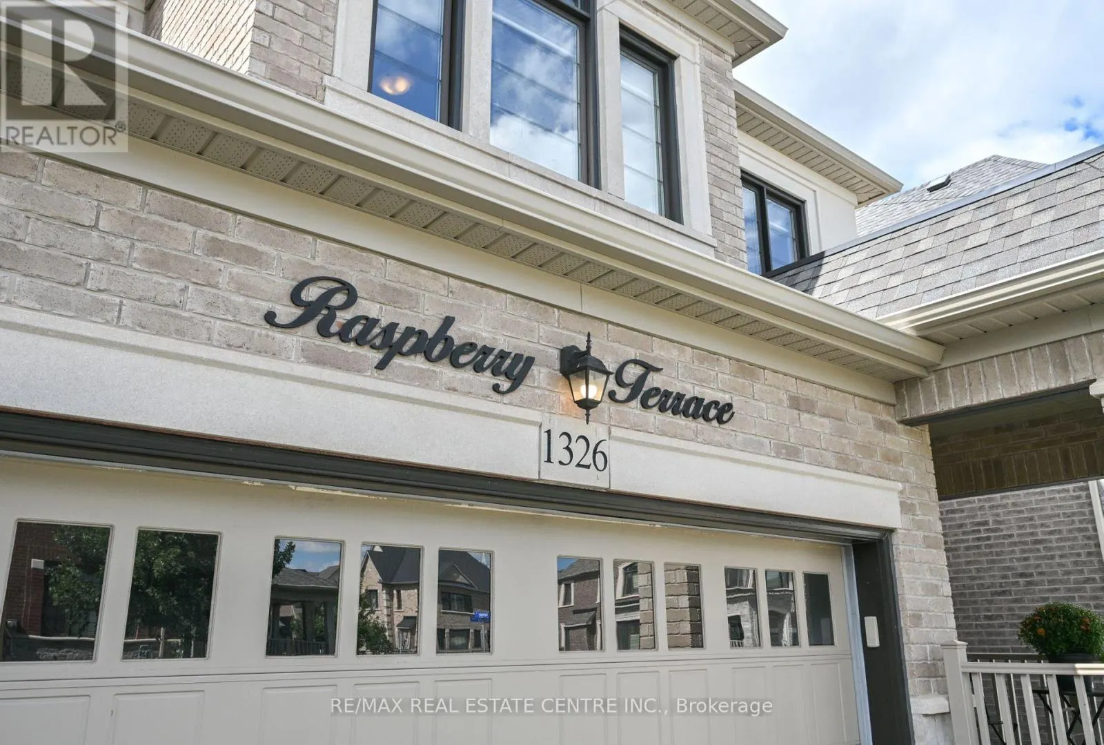 1326 RASPBERRY TERRACE