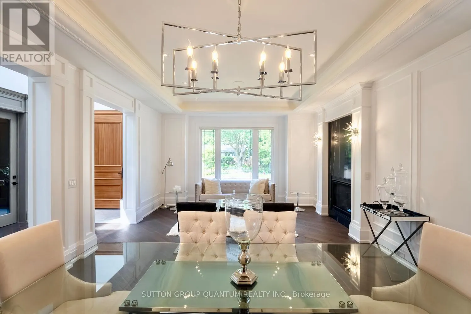 1486 PEMBROKE DRIVE