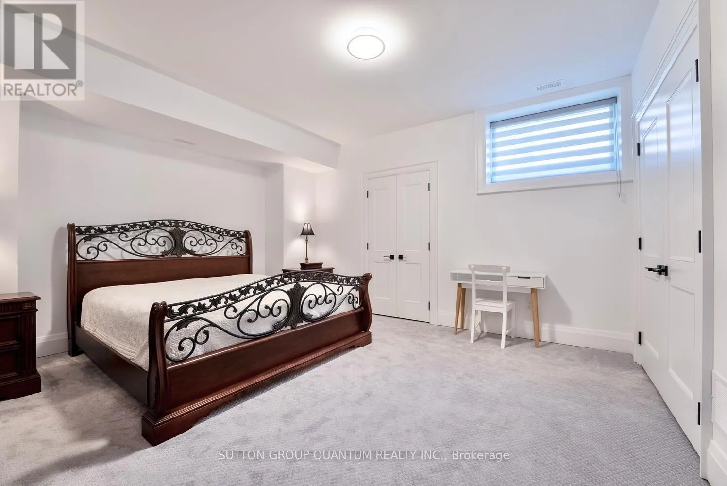 1486 PEMBROKE DRIVE